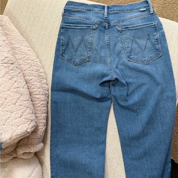 MOTHER LiL’ Rambler Zip Flood Color: Out of the Blue Straight Leg Jeans - Picture 12 of 14